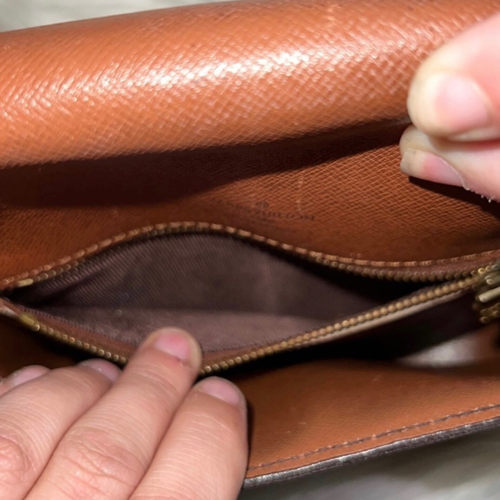 Louis Vuitton Saint Cloud Mini Crossbody - Picture 10 of 15